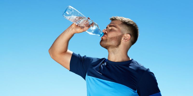 Bổ sung nước và điện giải sau tập luyện