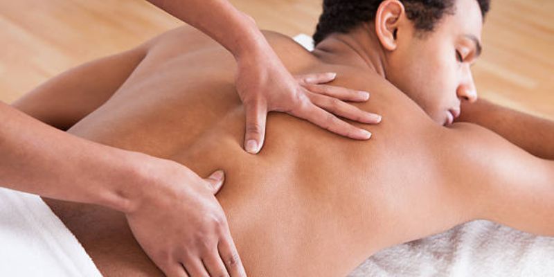 Các công dụng của massage khi tập thể thao